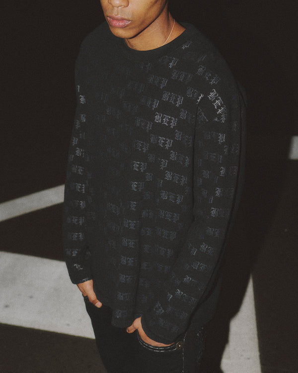 3 LETTER OE PATTERNED THERMAL L/S TEE BLACK