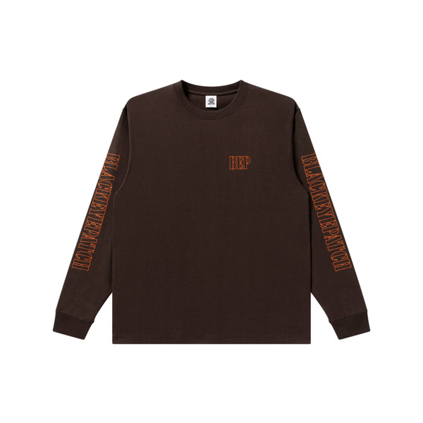 STENCIL LOGO L/S TEE DARK BROWN