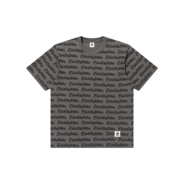 FASTHAND SCRIPT PATTERNED TEE CHARCOAL