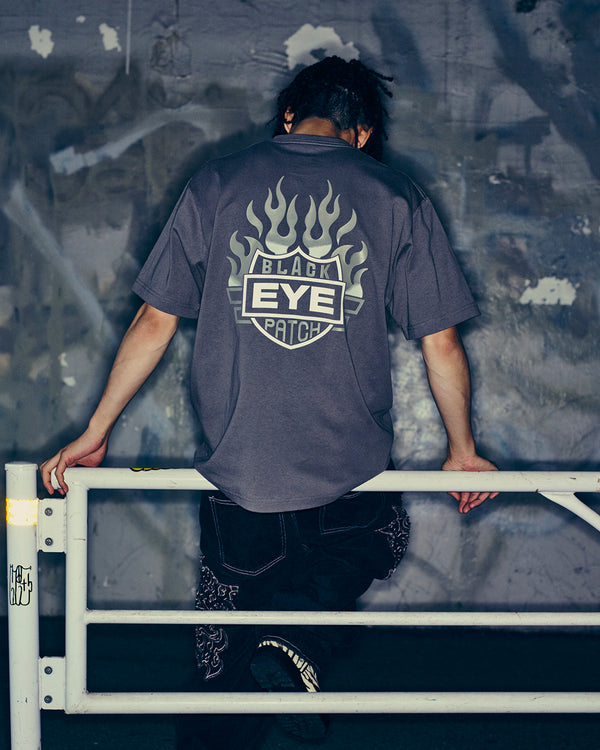 FLAME RIDER LOGO TEE CHARCOAL