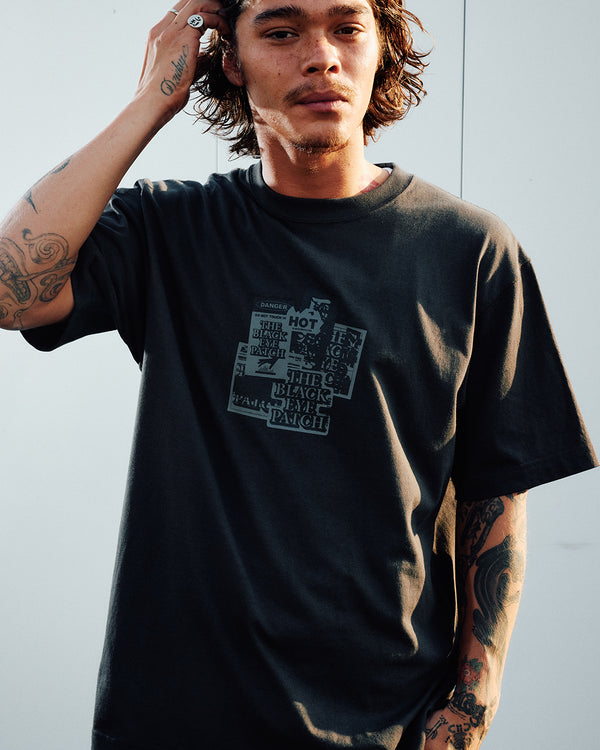 GRAYSCALE LABEL PACK TEE CHARCOAL