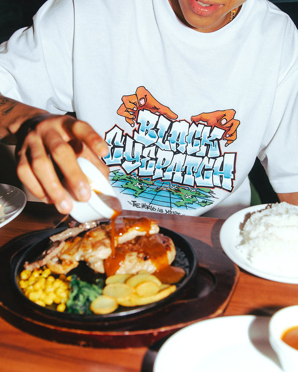 WORLD IS YOURS TEE BLACK